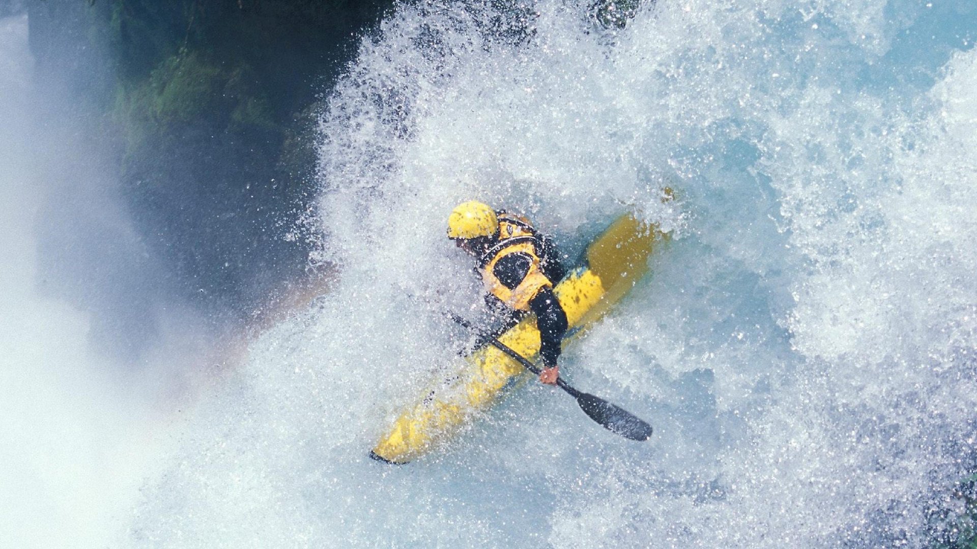 艾比·德尔福：南非队的防守定海神针，关键时刻拦截对方威胁，比尔和艾德