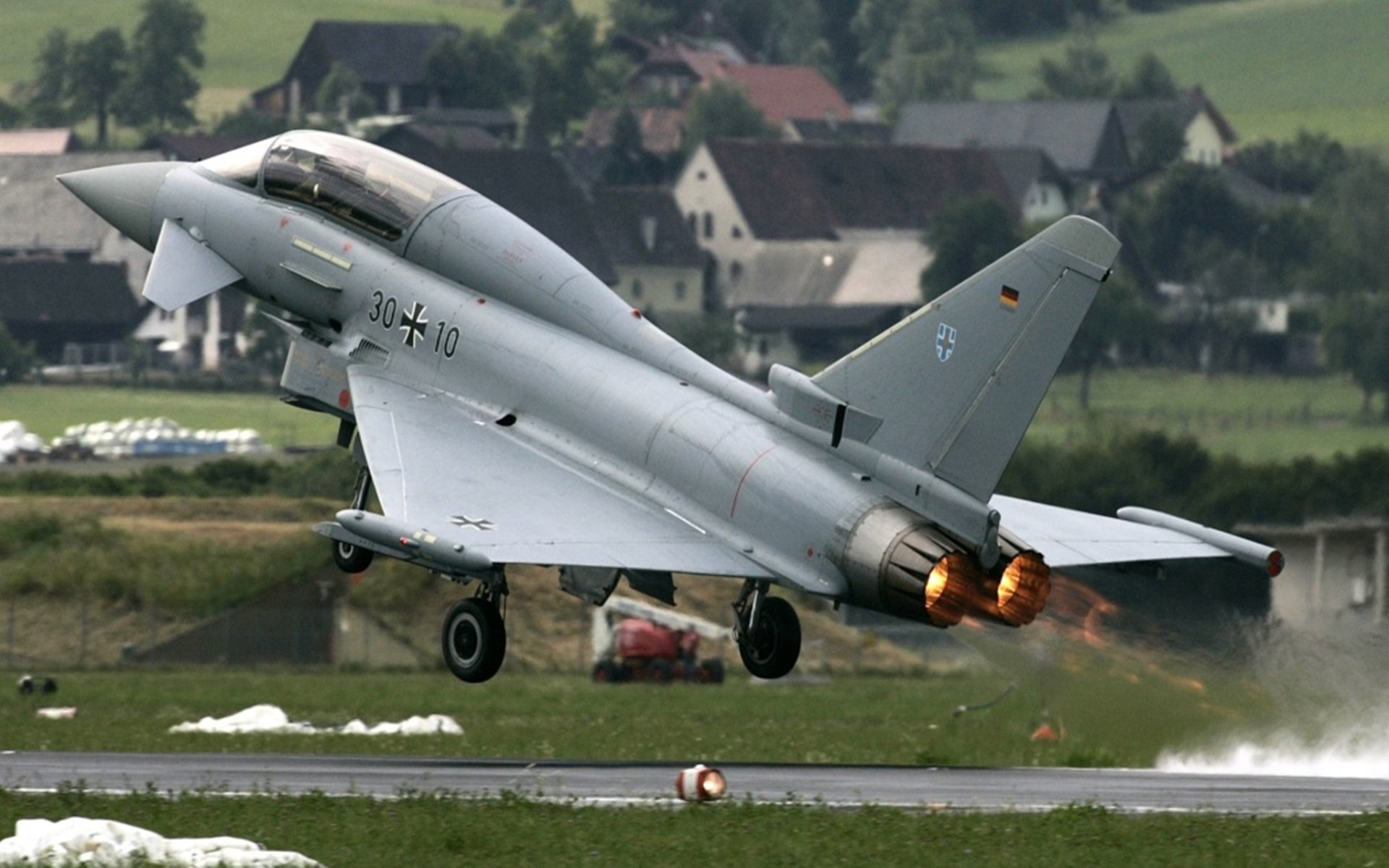 “足球场景结合智能交通系统,推动体育旅游发展”,智能化足球场