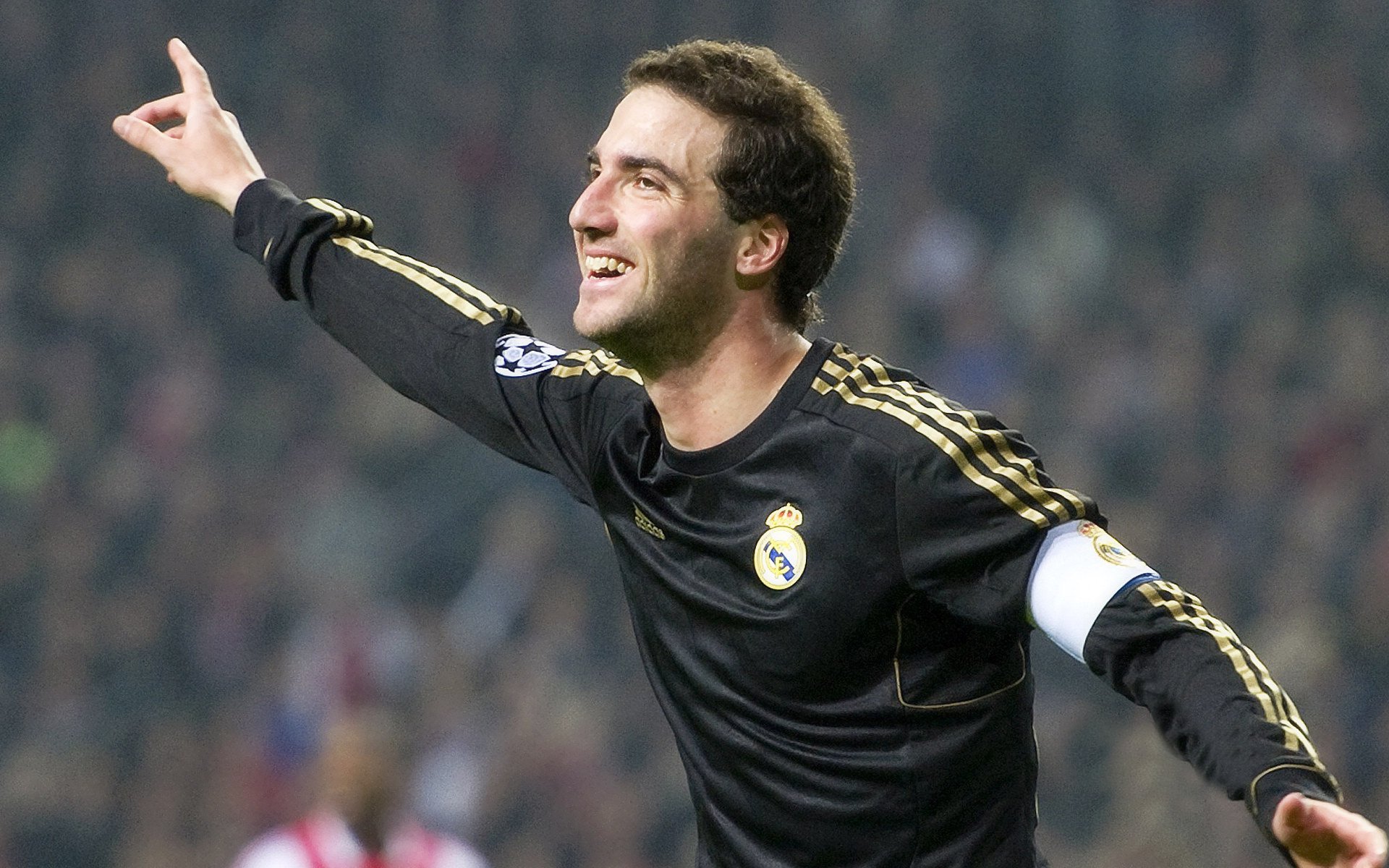 九游APP官网-科里·简：全黑队的边锋快刀，突破进攻阵线直指敌阵，科里什么意思